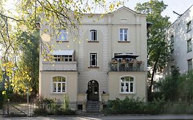 Sanhaus Apartments - RETRO - Apartament przy plaży z parkingiem